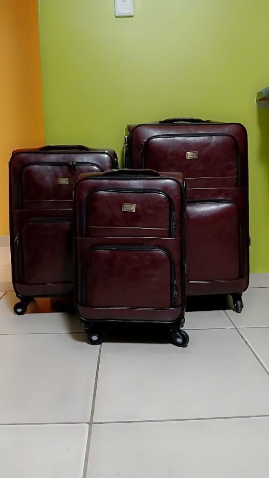 Suitcases photo 1
