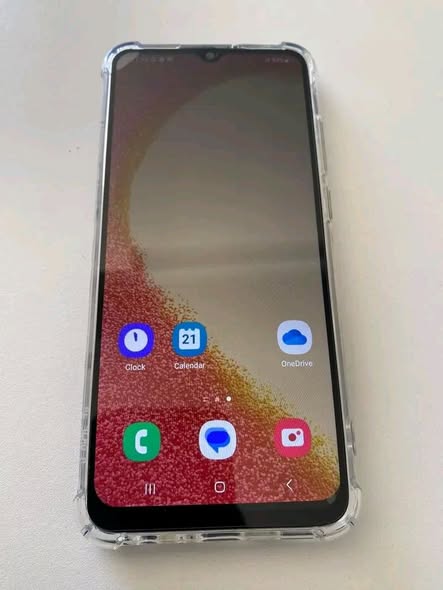 Samsung A04E photo 3