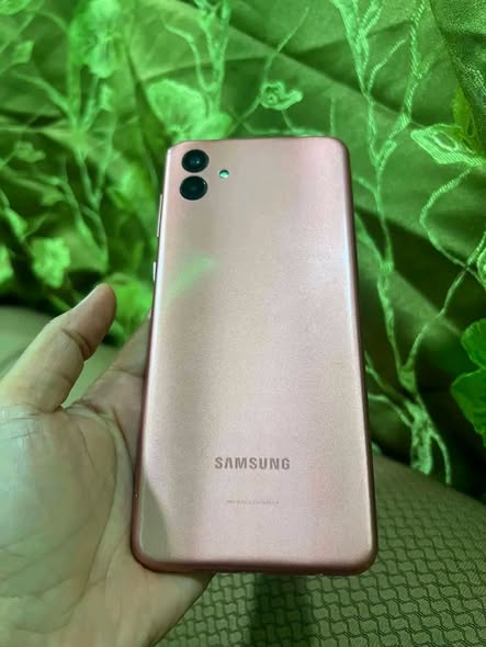 Samsung A04 photo 1