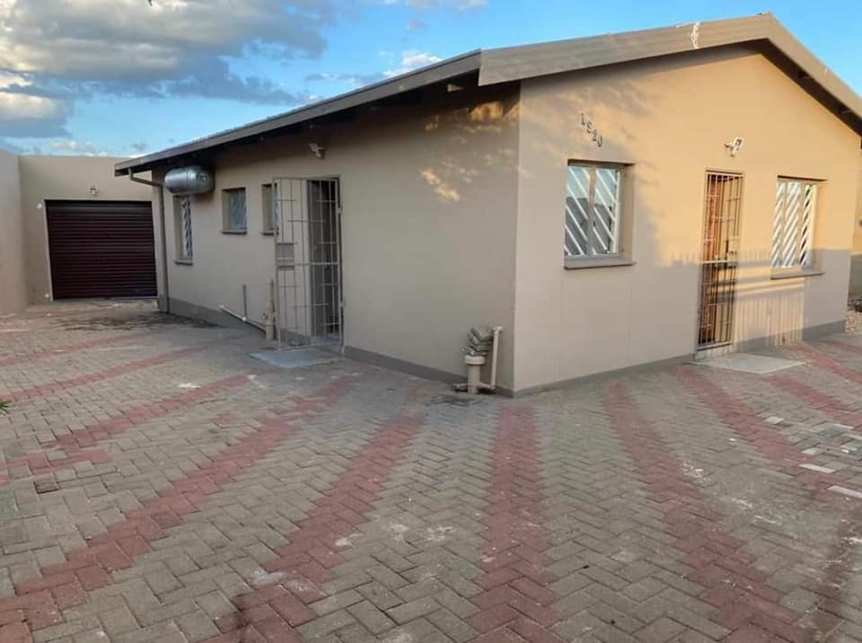 3 bedroom house for sale khomasdal for sale in Windhoek Houses for
