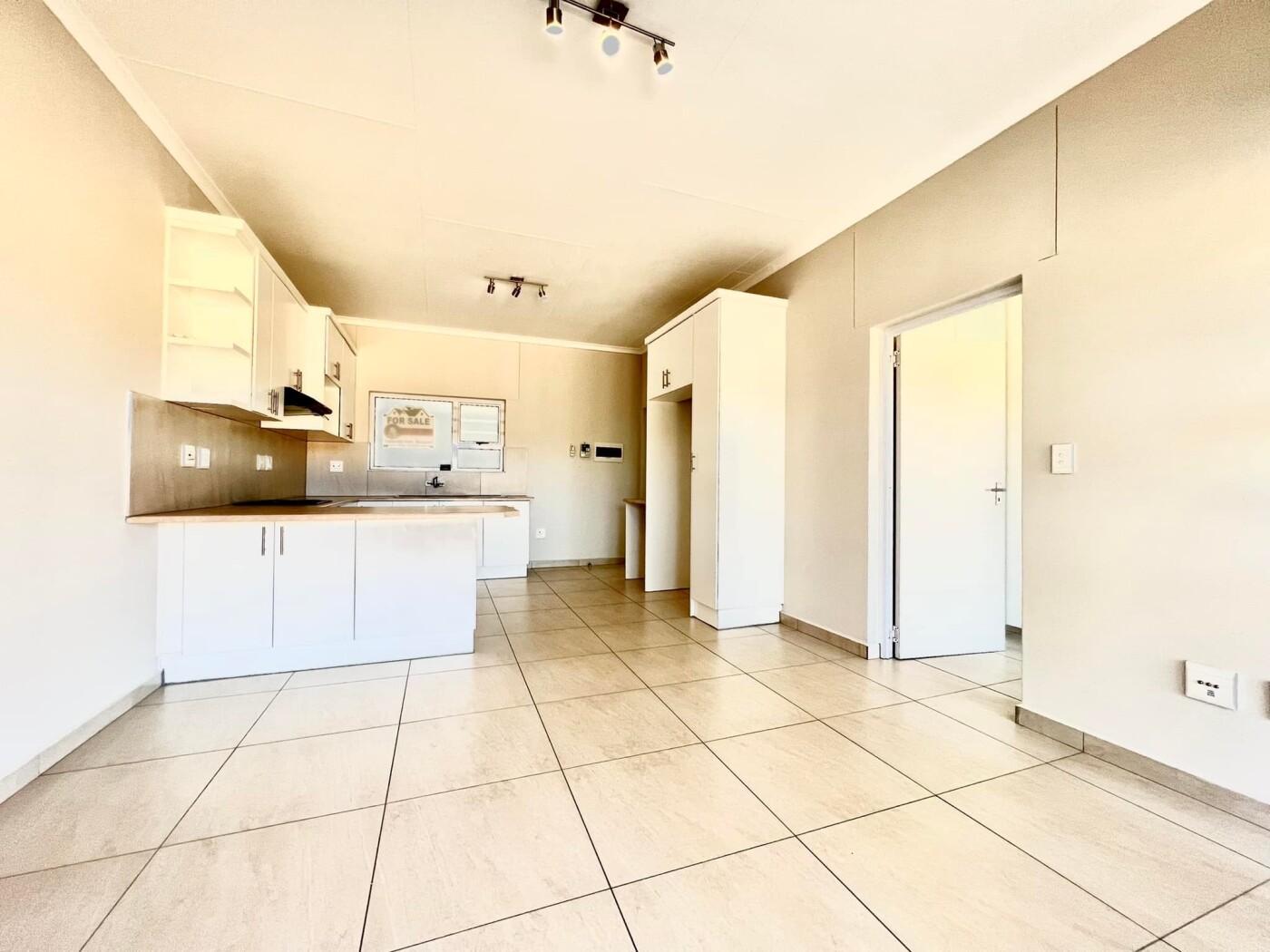 Val D’Rhyn Complex, PIONIERSPARK EXT 1 for sale in Windhoek Houses
