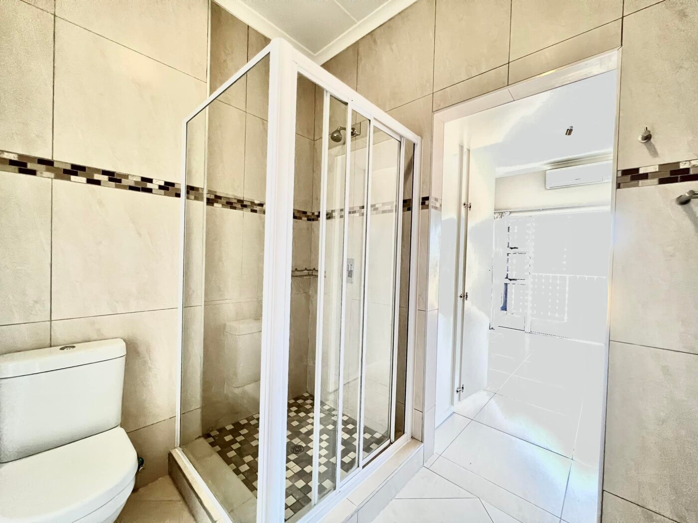 Val D’Rhyn Complex, PIONIERSPARK EXT 1 for sale in Windhoek Houses