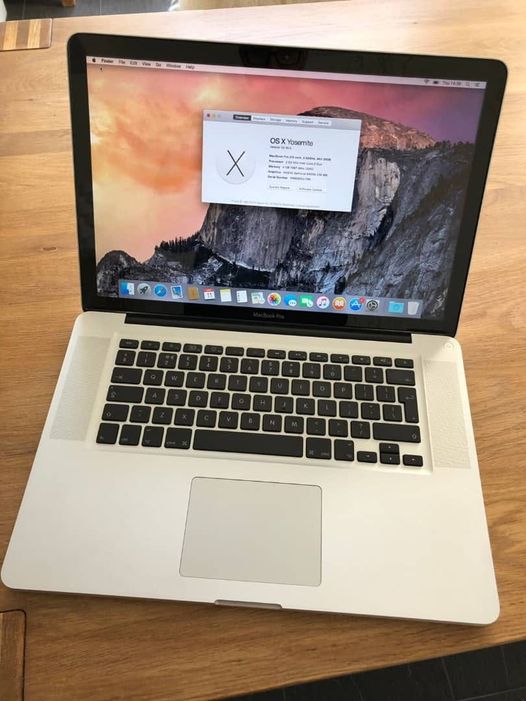 Apple Macbook photo 1