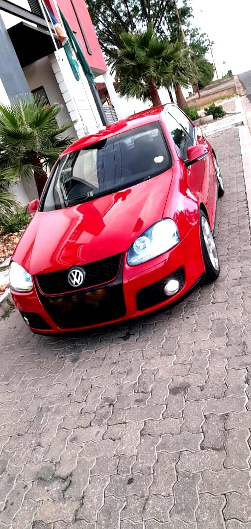 Vw GOLF 5 GTI photo 8
