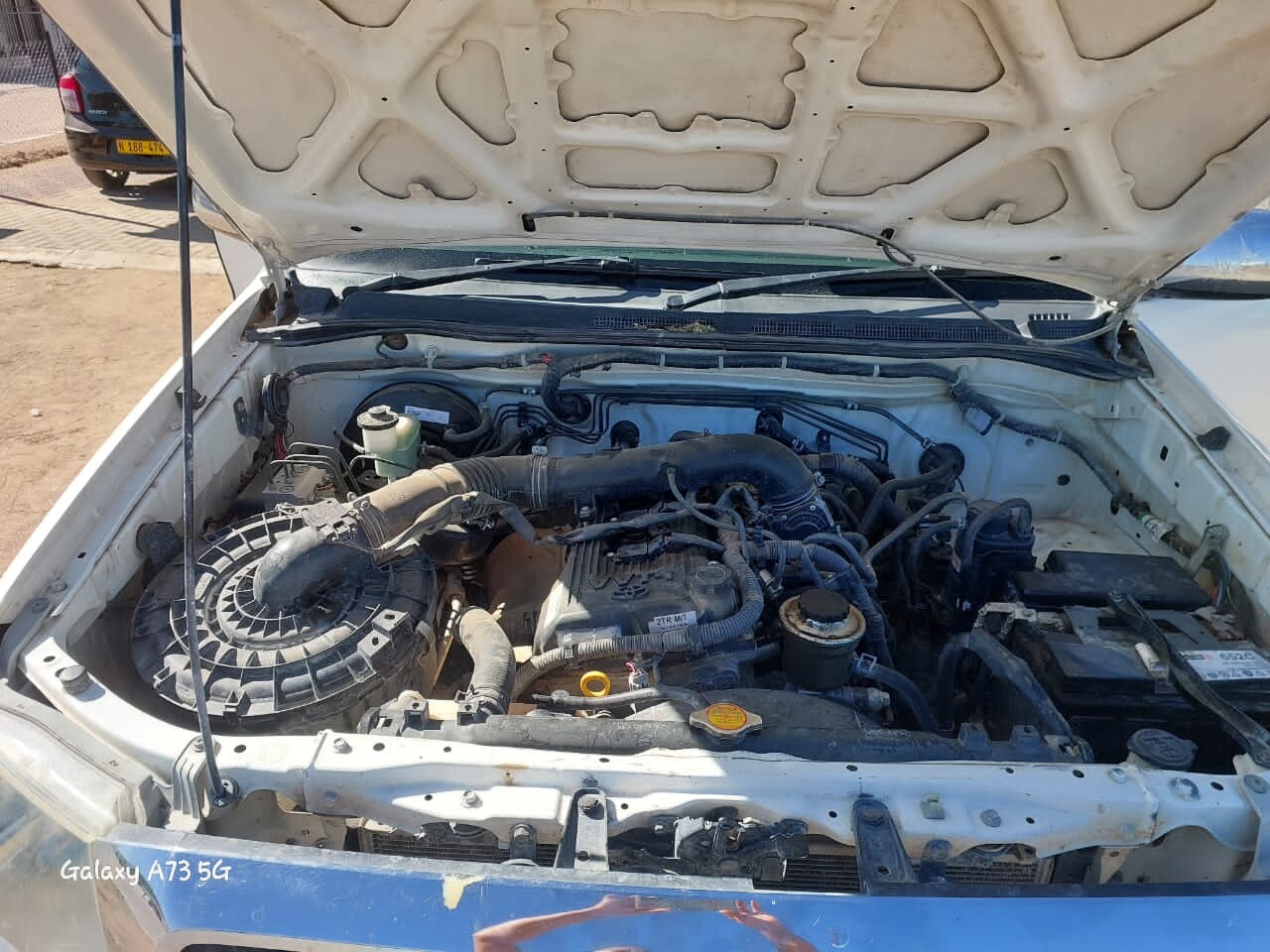 Toyota Hilux VVTI photo 5