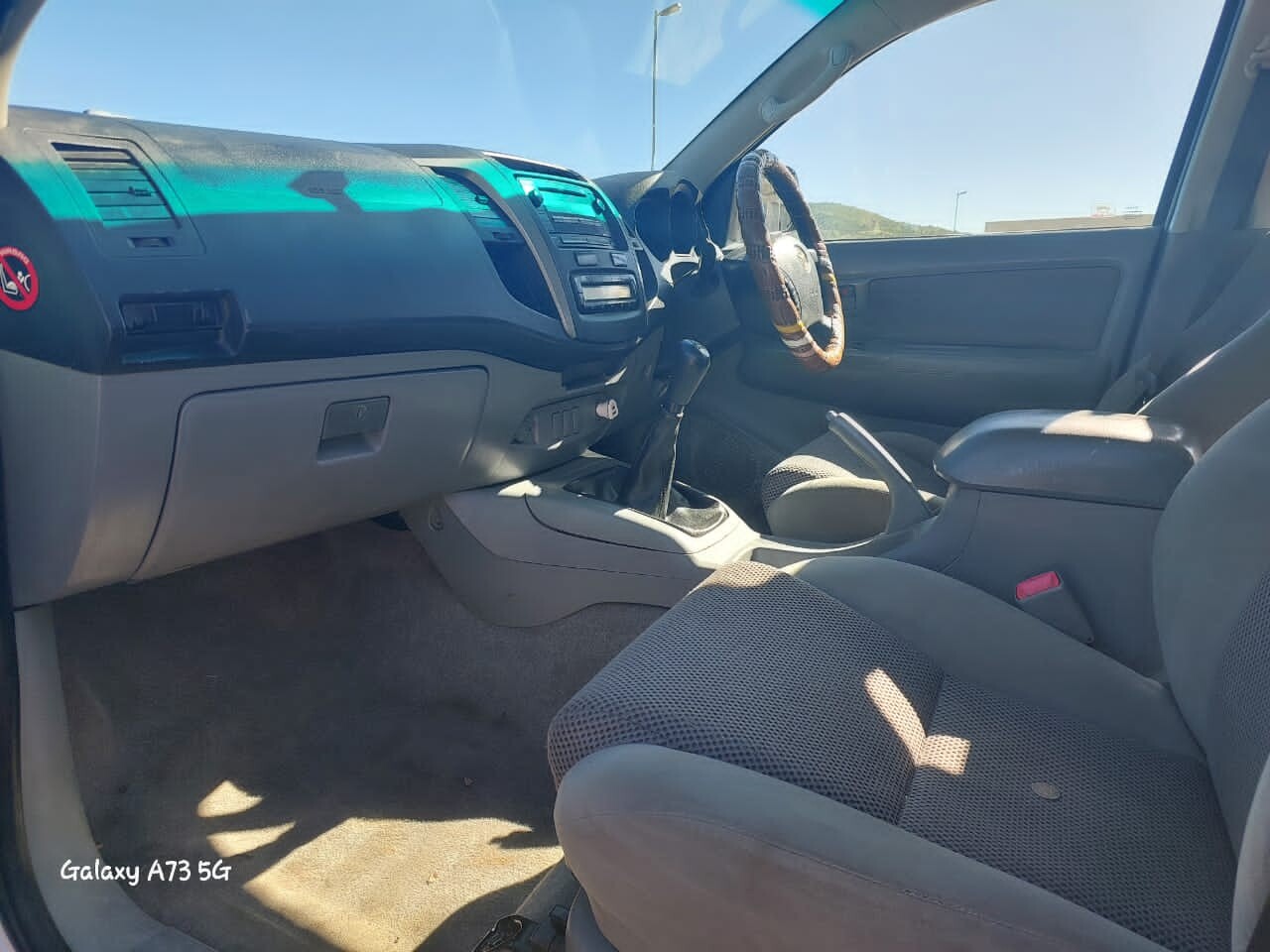 Toyota Hilux VVTI photo 6