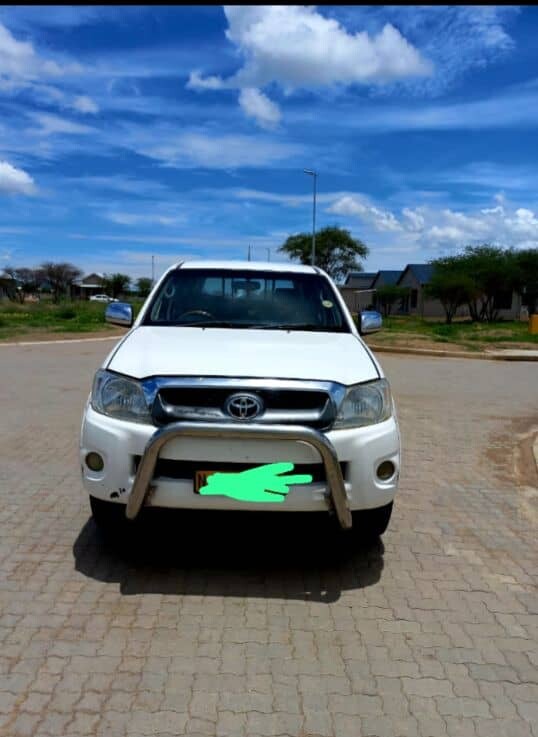 Toyota Hilux VVTI photo 13