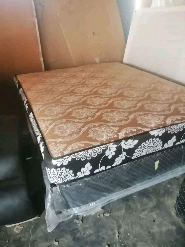 Double beds and single beds for sale in Windhoek Beds Kalahari