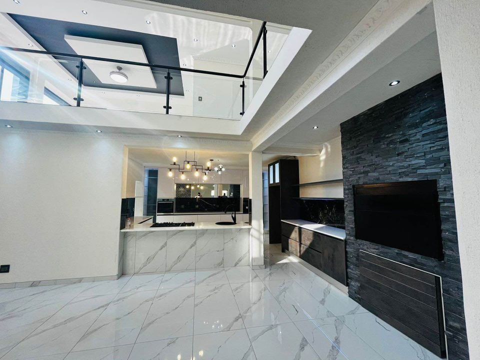 luxurious House For Sale Dolphin Beach for sale in Walvis Bay