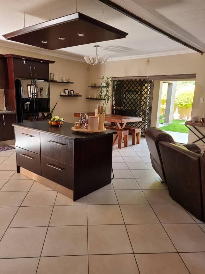 3 Bedroom House For Sale Cimbebasia Windhoek for sale in Windhoek