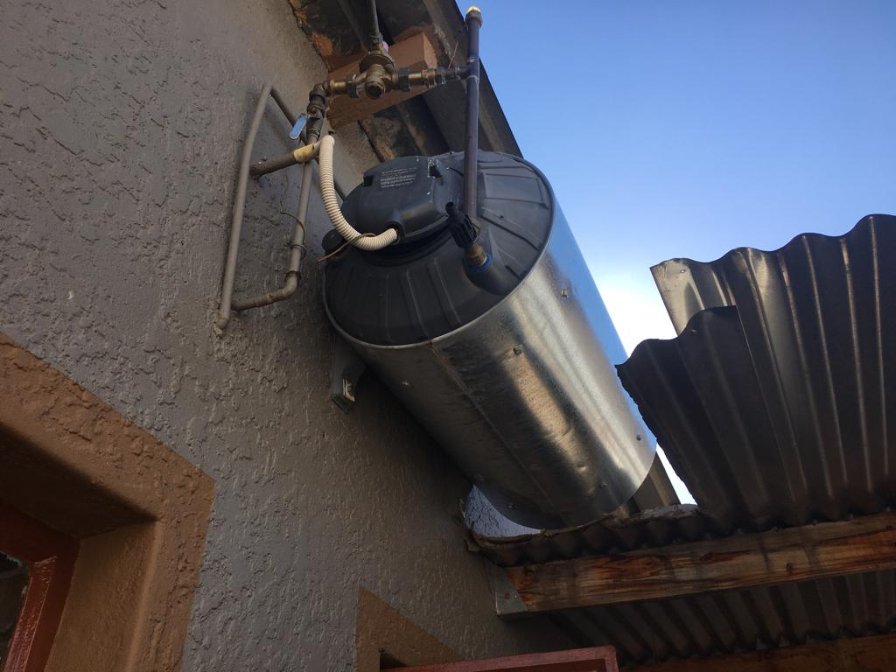 Used 100ltr geyser for sale for sale in Windhoek - Liquid Tanks - Kalahari  Deals Namibia
