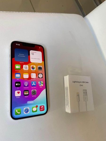 iPhone 14 photo 1
