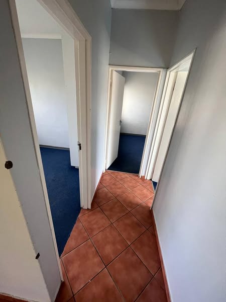 Freestanding House for Sale photo 5