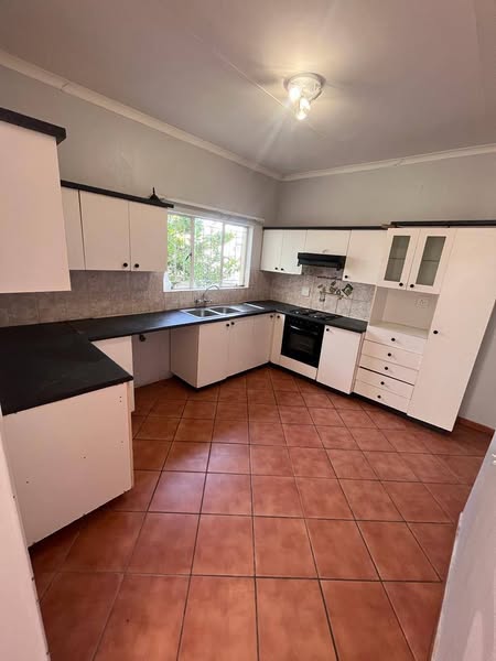 Freestanding House for Sale photo 1