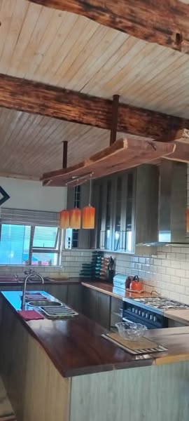 House for sale photo 4