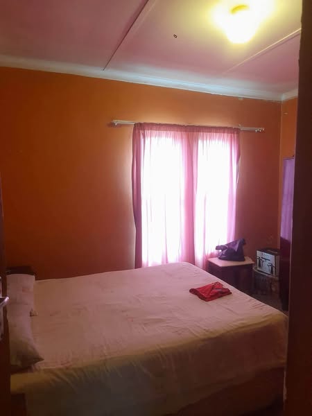 Family home in Soweto photo 5