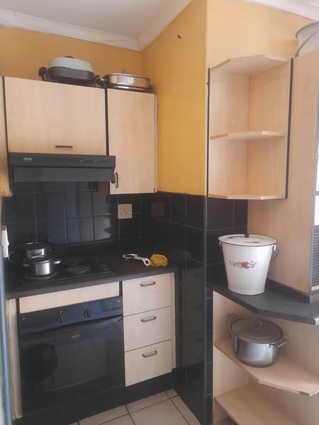 Family home in Soweto photo 2