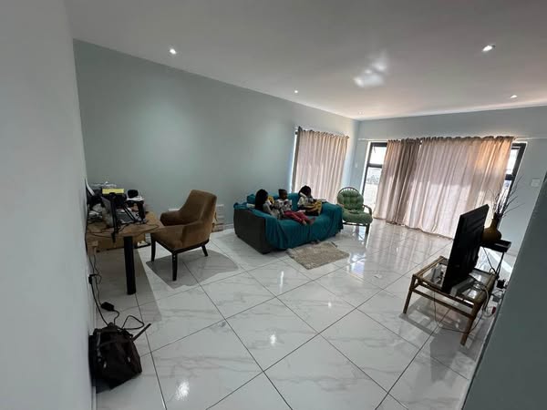 Dolphin beach house for rent photo 3