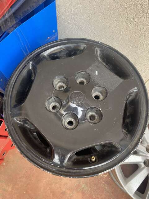 Mag rims with second hand tires for sale in Namibia - Rims - Kalahari ...