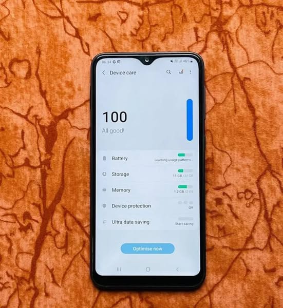 Samsung A10 photo 2