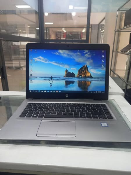 Laptop Hp ELITEBOOK 840 G4 photo 1