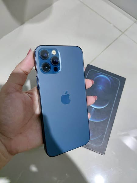 iPhone 12 Pro photo 2
