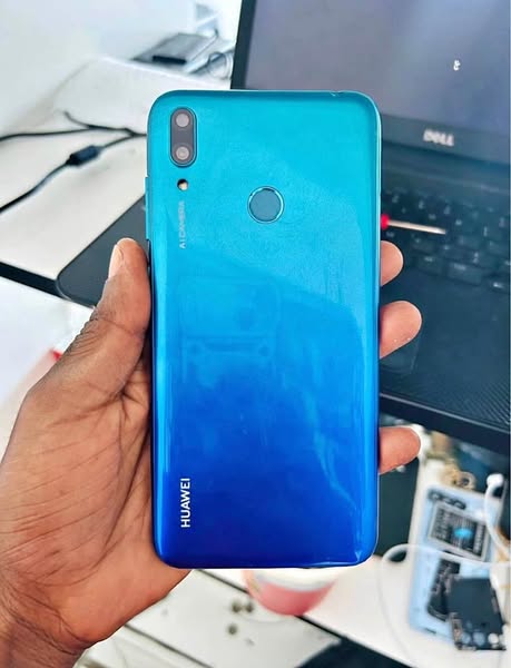 Huawei  y7  64 GB photo 2