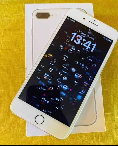 iPhone 8 plus photo 1