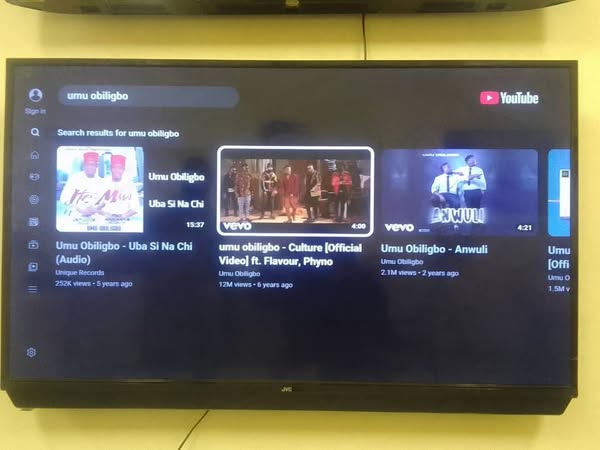 55 inches JVC smart TV photo 3