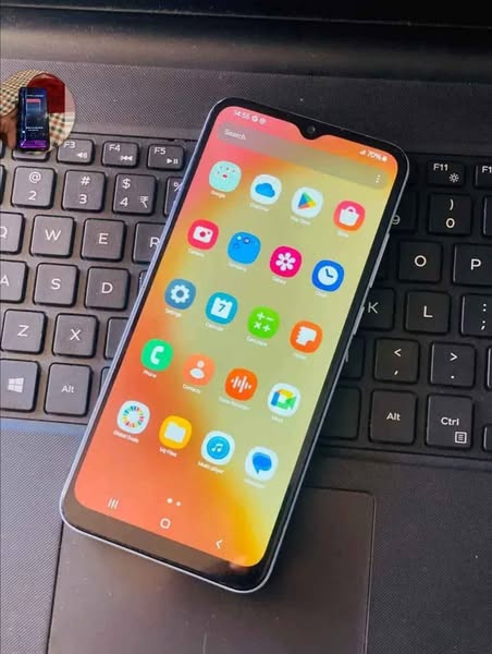 Samsung A04e photo 3