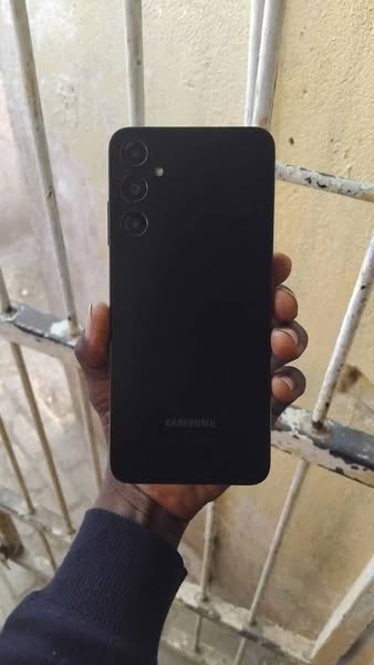 Samsung galaxy A05s photo 2