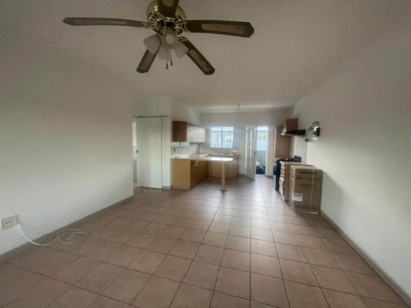 2 Bedroom flat for rent photo 2