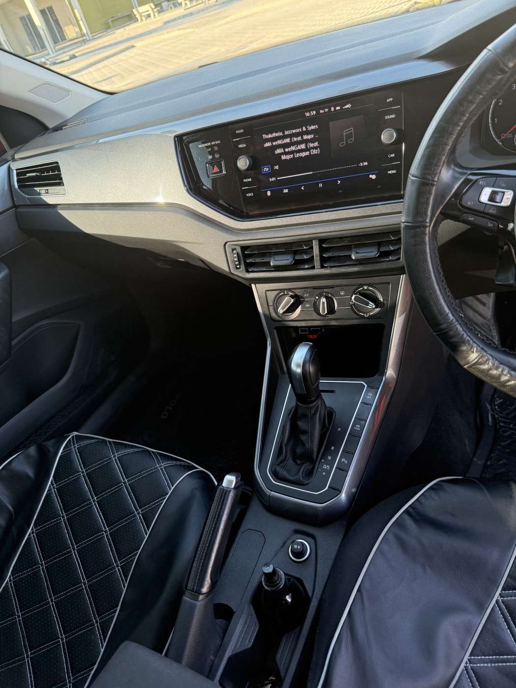 2020 VW Polo 7 Highline TSI 85kw photo 2