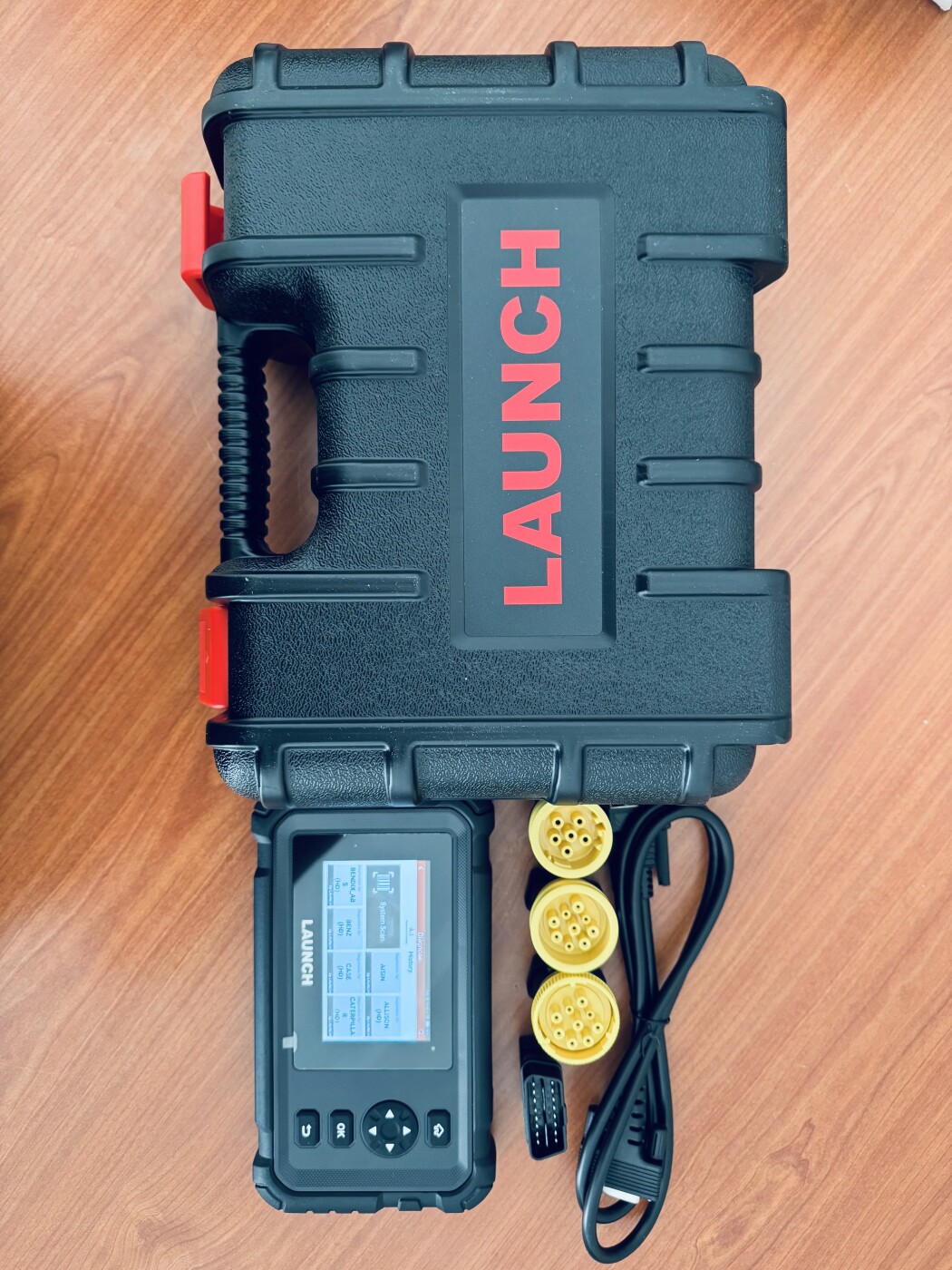 Launch CRP 129 24V Heavy Duty Diagnostic Scanner photo 1