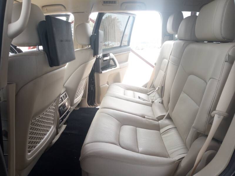 TOYOTA LAND CRUISER 200 V8 4.5D VX photo 12